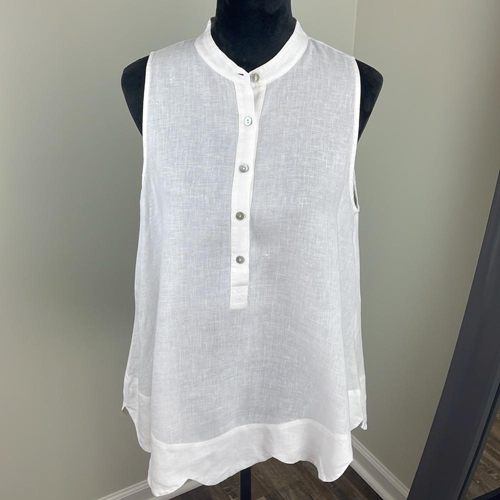 Sara Campbell Sleeveless White Button-Down Top Ladies Size M